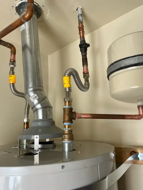 Water heater installation and plumbing repair in Mesquite